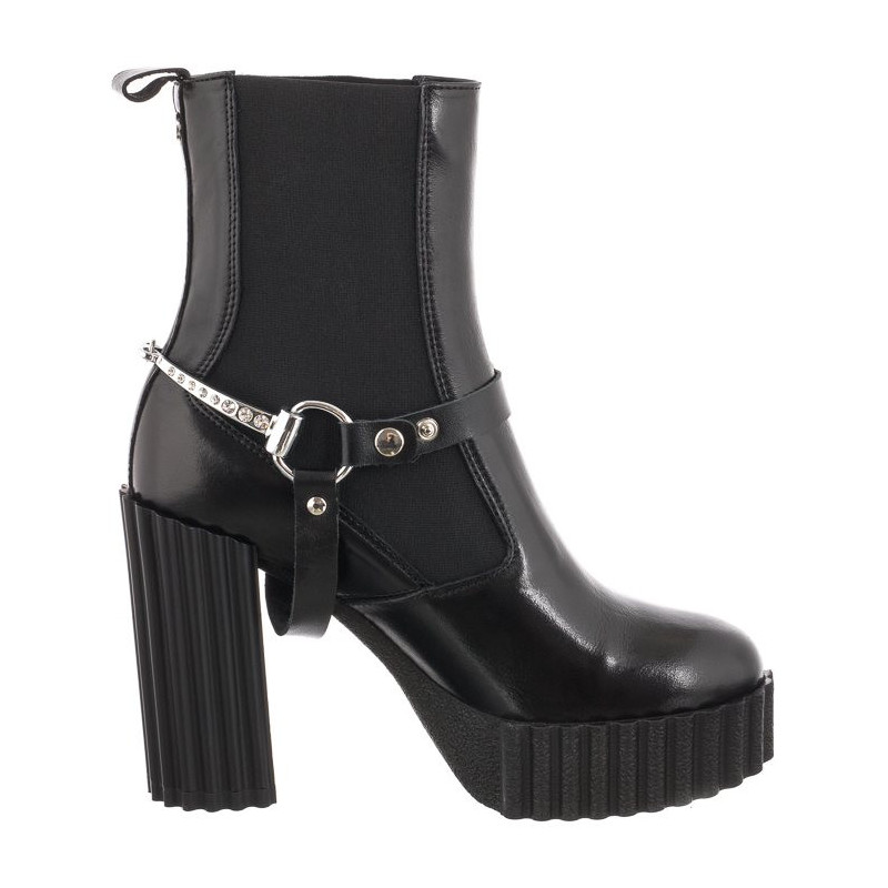 Carinii Czarne B8439-E50-000-000-F10 (CI687-a) batai