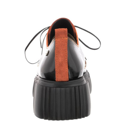 Maciejka Czarne Lakierowane 05740-18/00-1 (MA951-a) kurpes