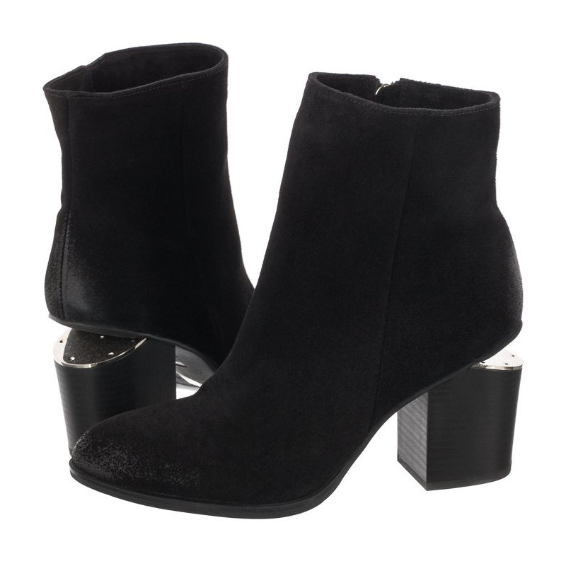 Carinii Czarne B7861-H20-000-000-F06 (CI705-a) batai