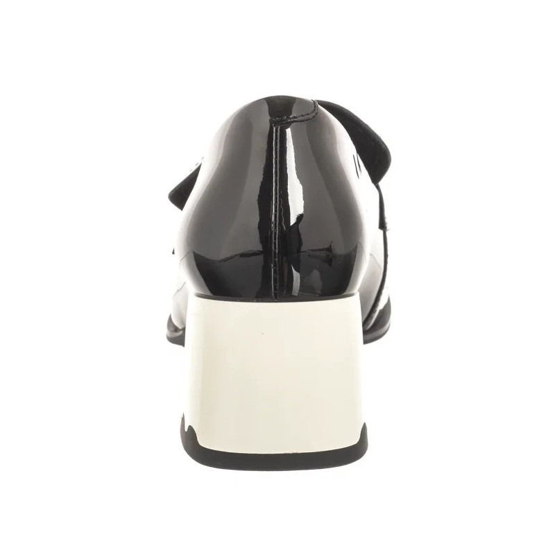 Artiker Czarne Lakierowane 55C1002 (AR141-a) shoes