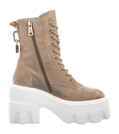 Carinii Beżowe B9923-O17-000-000-G67 (CI800-a) batai