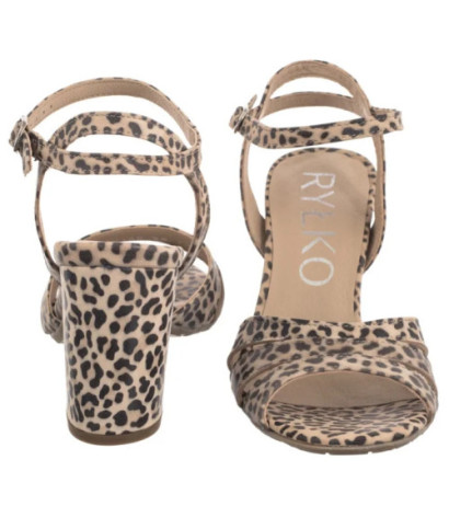 Ryłko Beżowe/Czarne 7NG28_R_ __HB (RY1119-a) bateliai