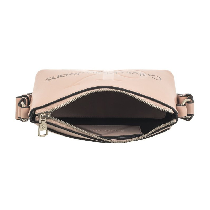 Calvin Klein Sculpted Camera Pouch21 Mono Pale Conch K60K610681 TFT (CK322-c) rokassoma