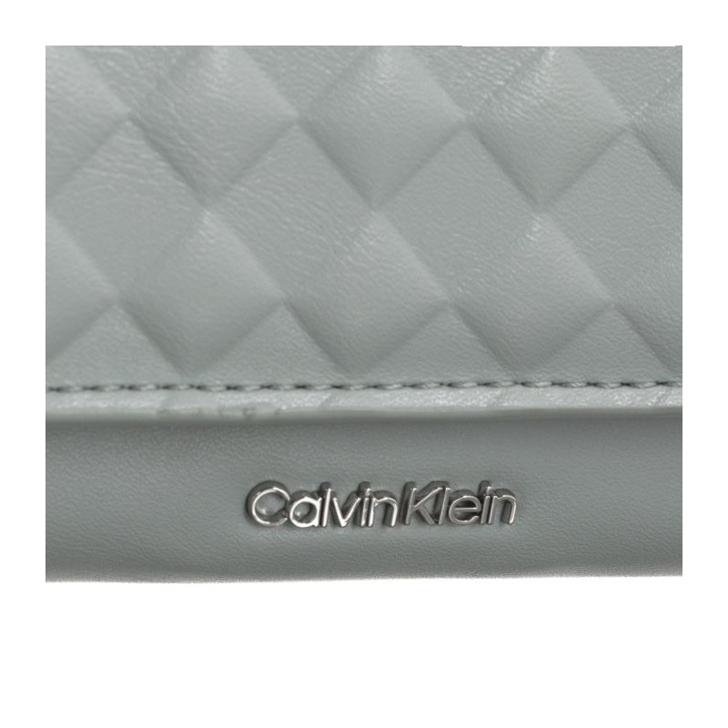 Calvin Klein Calvin Mini Quilt Small Trifold Pigeon K60K611896 PEB (CK472-a) rokassoma