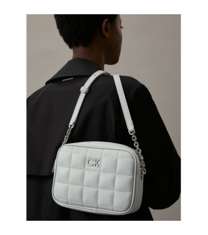 Calvin Klein Square Quilt Camera Bag Pigeon K60K612331 PEB (CK476-b) käekott
