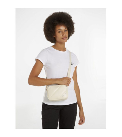 Calvin Klein Quilted Camera Bag 18 Papyrus K60K611821 YAN (CK488-b) rankinė