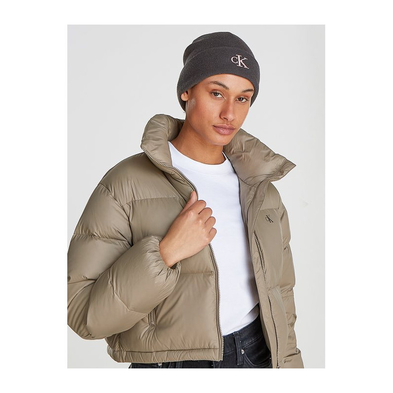 Calvin Klein Monogram Embro Beanie K60K612319 01P (CK529-c) kepurė