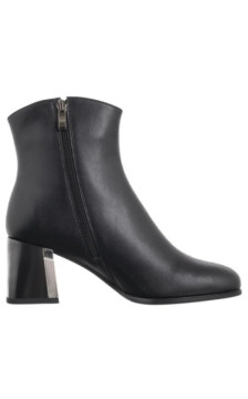 Maciejka Czarne K7203-01/00-8 (MA1446-a) kurpes