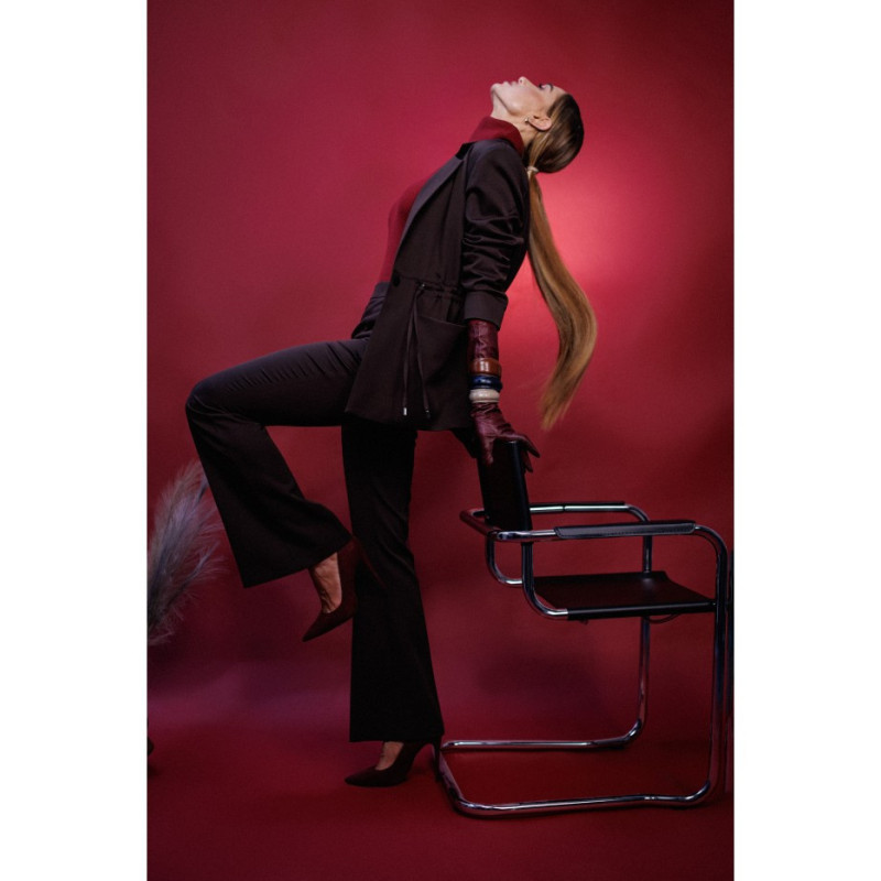 M873 Marynarka marszczona w talii - brązowa