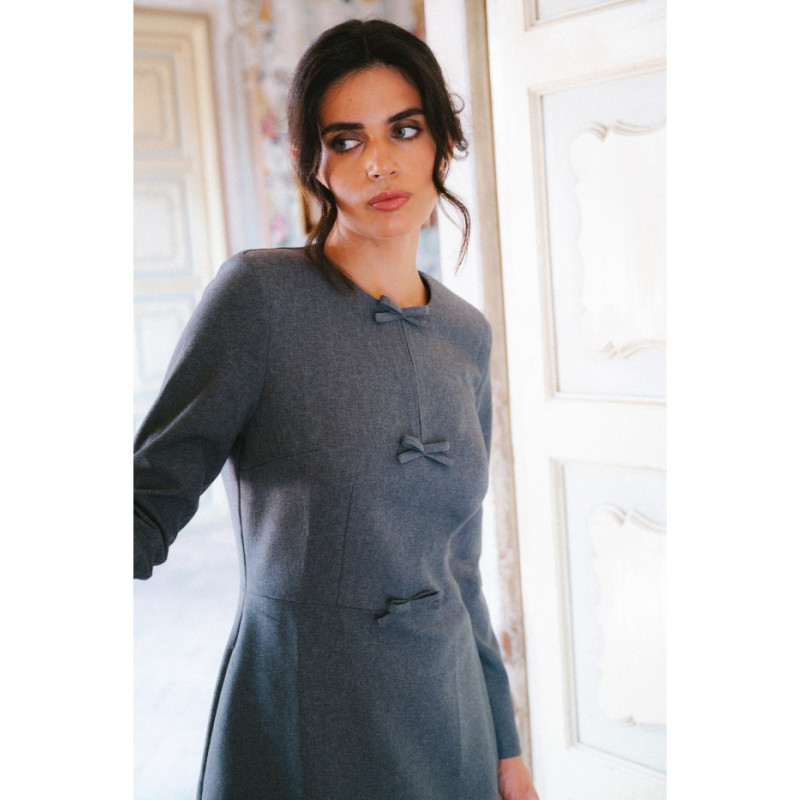 S413 Sukienka z kokardkami - szara