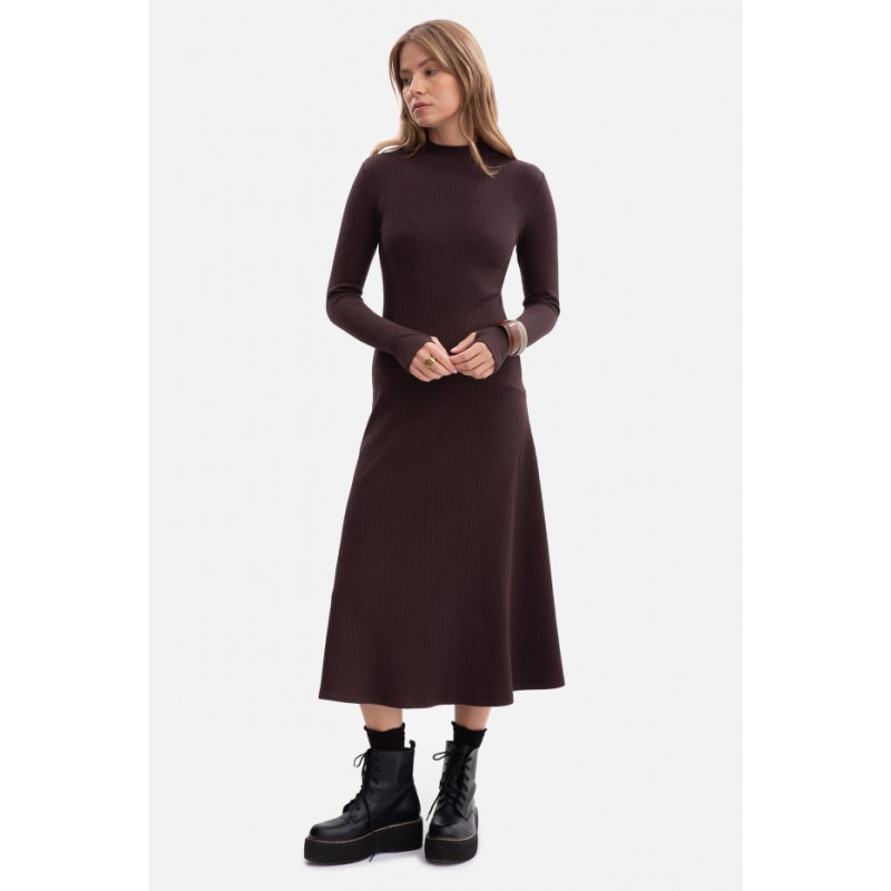 B299 Sukienka z dzianiny prążkowanej - gorzka czekolada