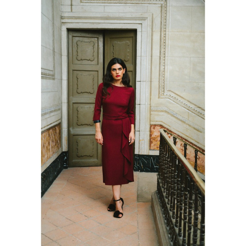 S425 Sukienka z falbaną - bordowa