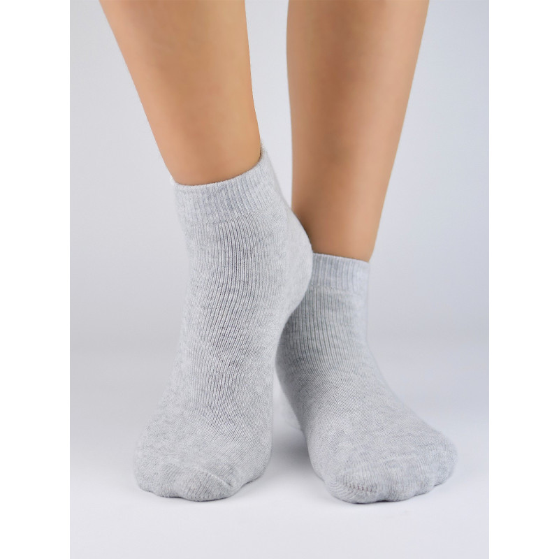 Noviti vaikiškos kojinės