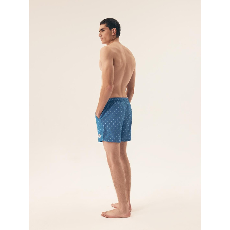 Henderson peldkostīmi