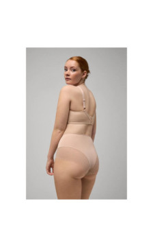 Ysabel Mora salenemist aluspüksid