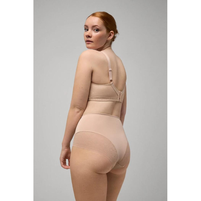 Ysabel Mora slimming panties