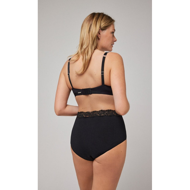 Ysabel Mora liekninančios kelnaitės