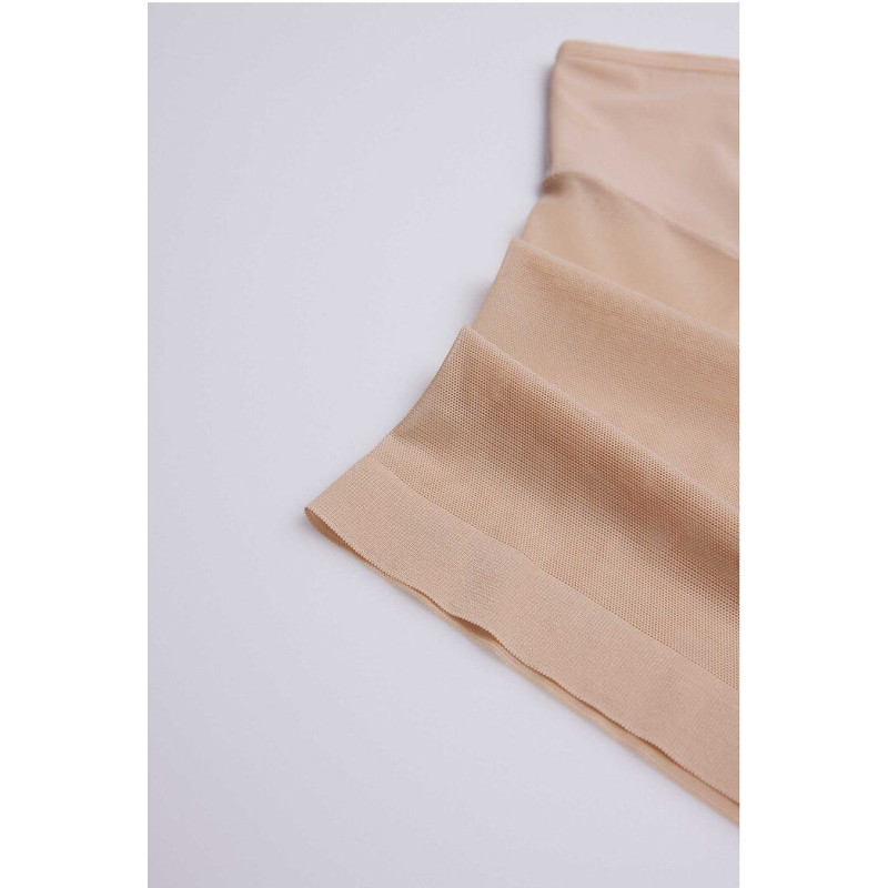 Ysabel Mora novājēšanas biksītes