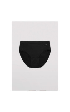 Ysabel Mora kelnaitės