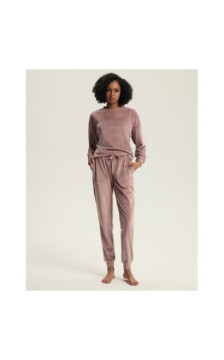 Henderson Ladies uzvalks