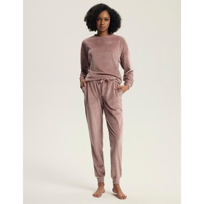 Henderson Ladies uzvalks