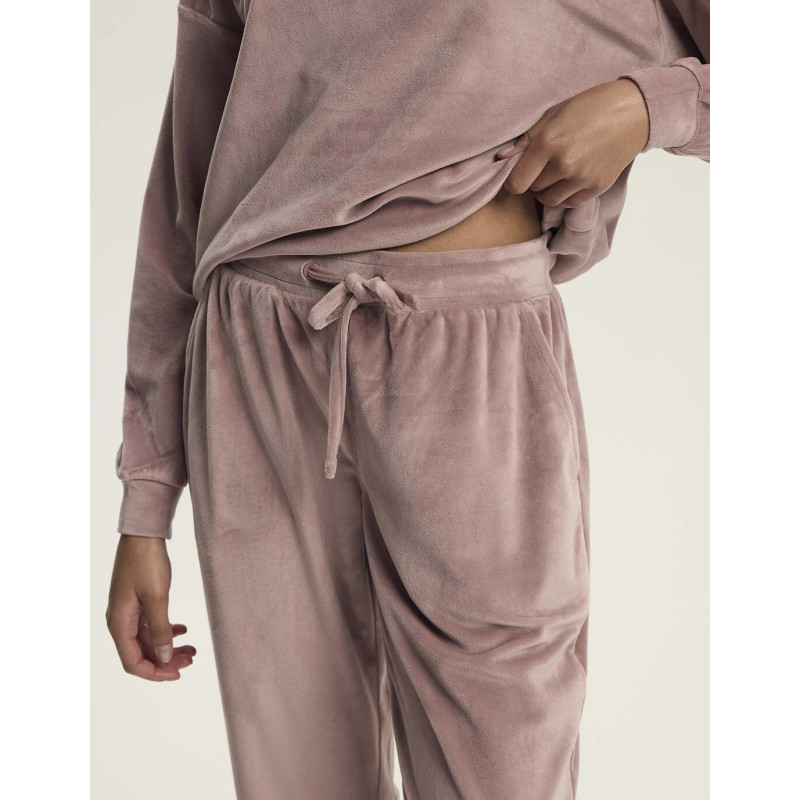 Henderson Ladies uzvalks