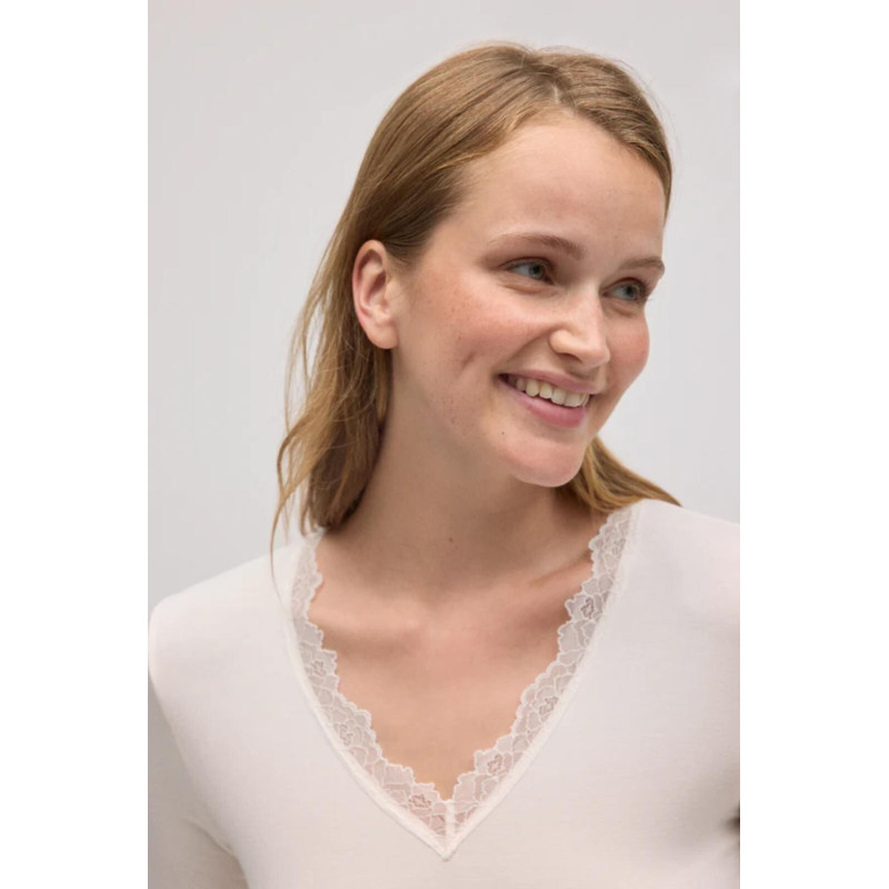 Ysabel Mora krekls ar garām piedurknēm