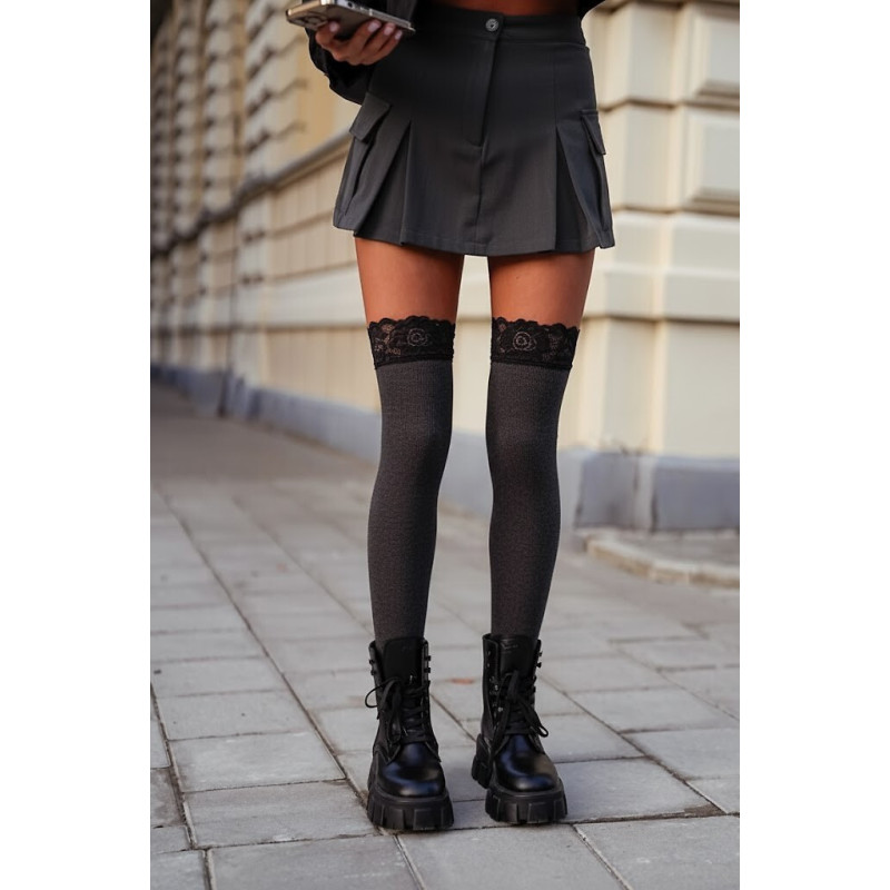 Milena garās zeķes