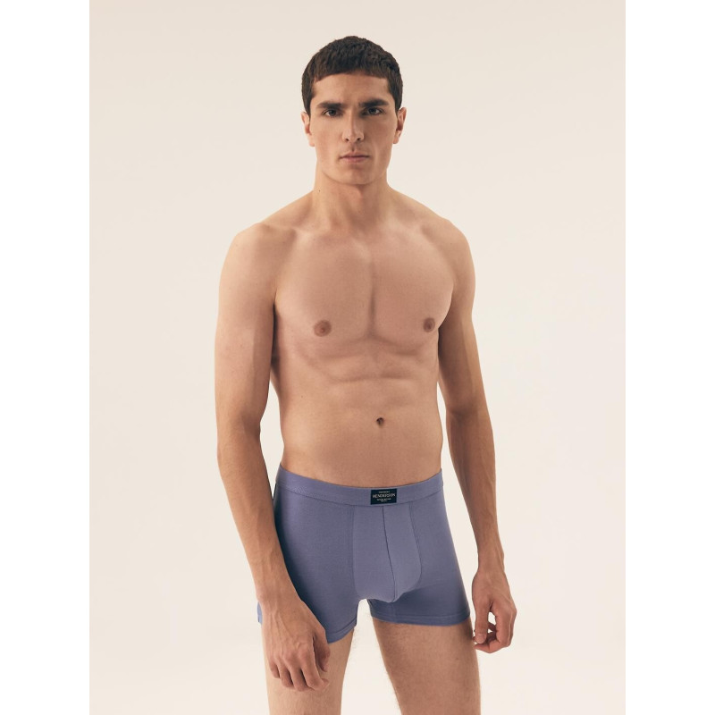 Henderson kelnaitės