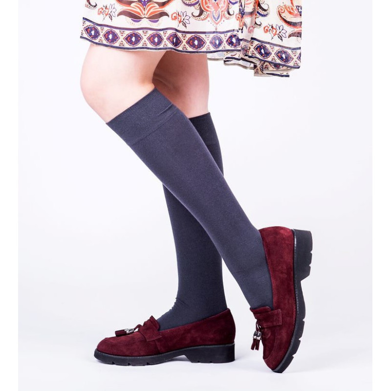 Steven kokvilnas zeķes līdz ceļiem