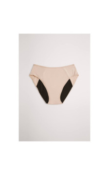 Ysabel Mora kelnaitės