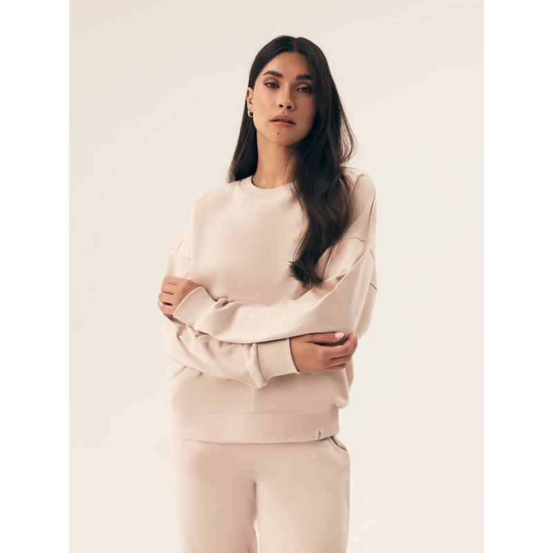 Henderson Ladies ülikond