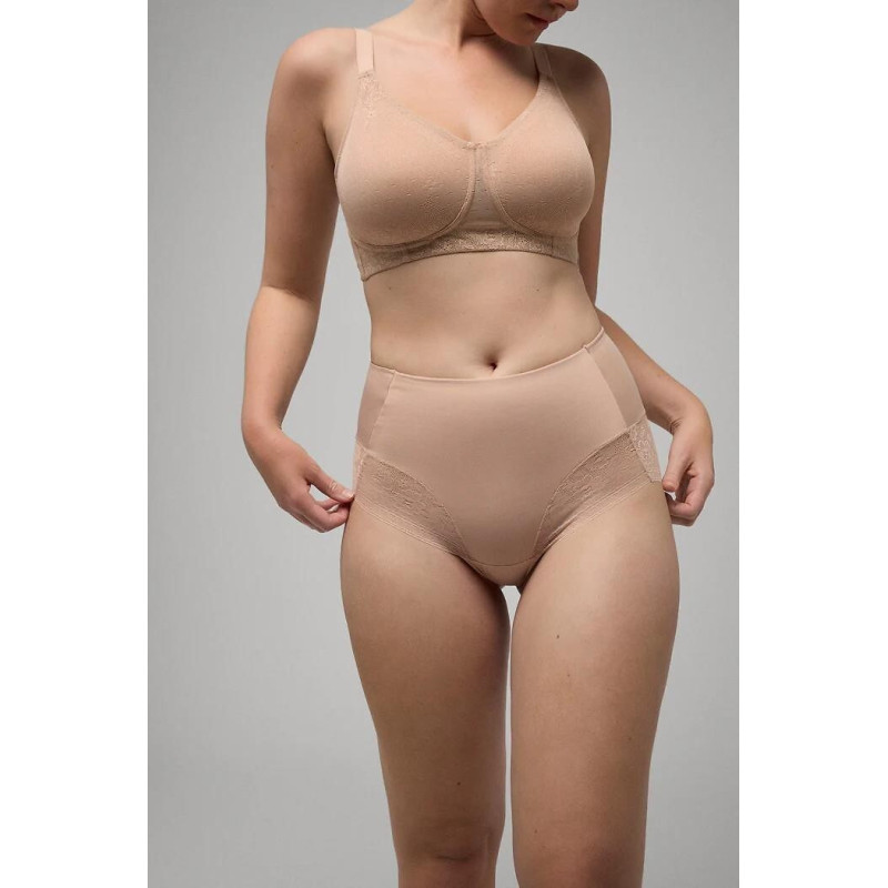 Ysabel Mora slimming panties