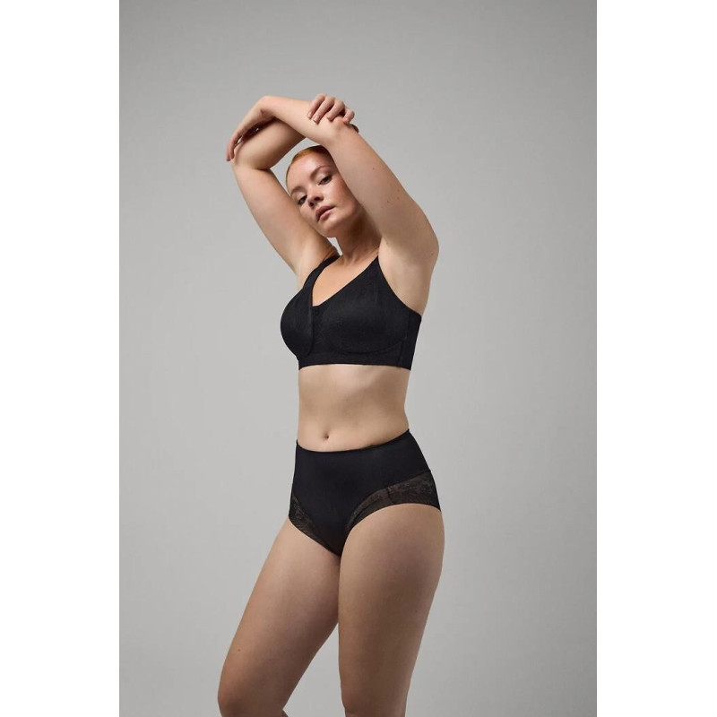 Ysabel Mora slimming panties