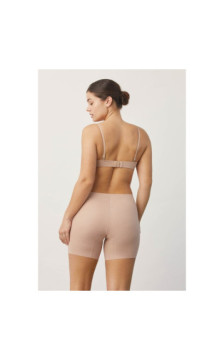 Ysabel Mora garas biksītes