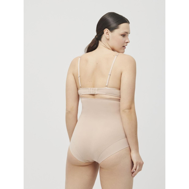 Ysabel Mora novājēšanas biksītes