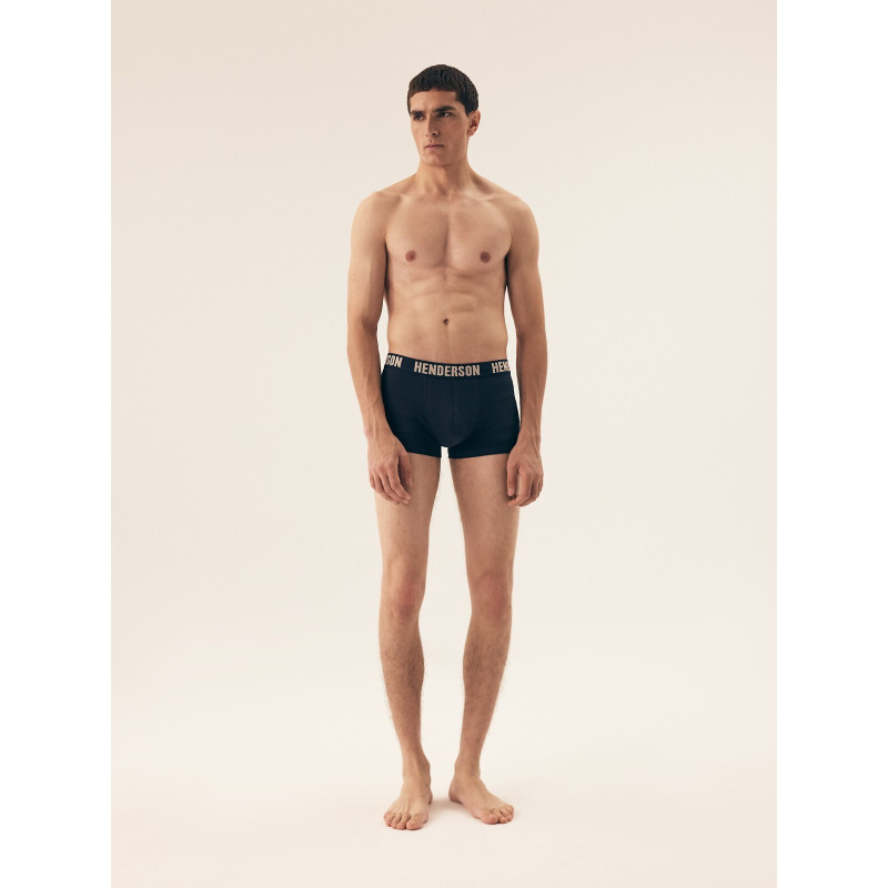 Henderson kelnaitės