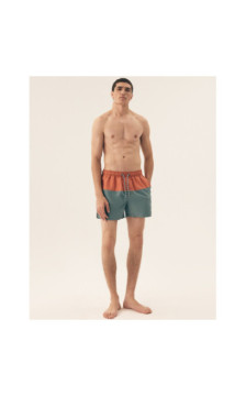 Henderson peldkostīmi