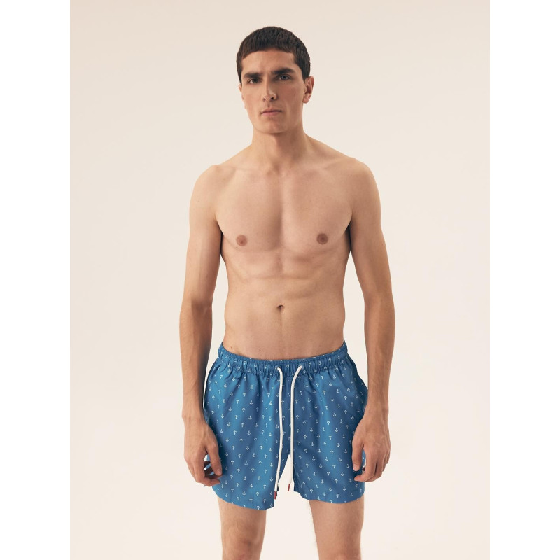 Henderson peldkostīmi