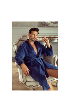 De Lafense peldmētelis