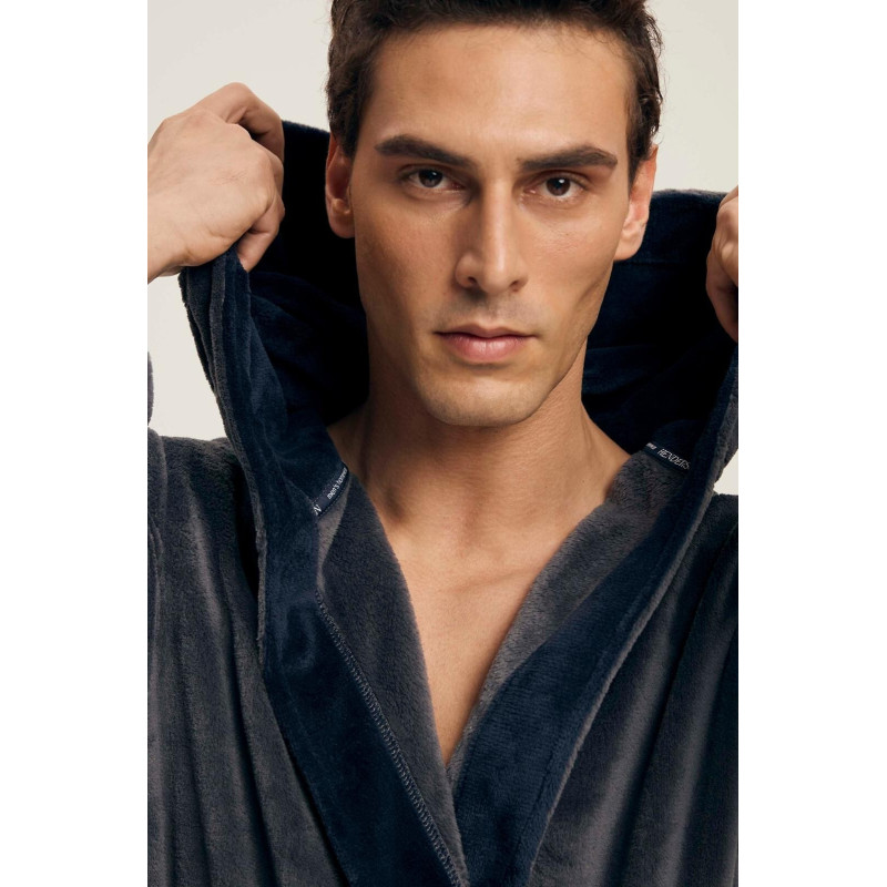 Henderson peldmētelis