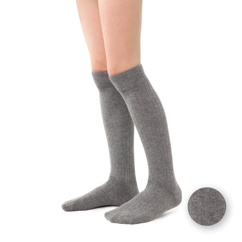 Steven sokid põlvini