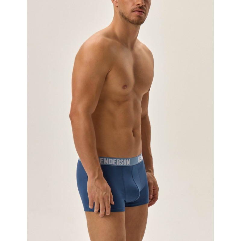 Henderson kelnaitės