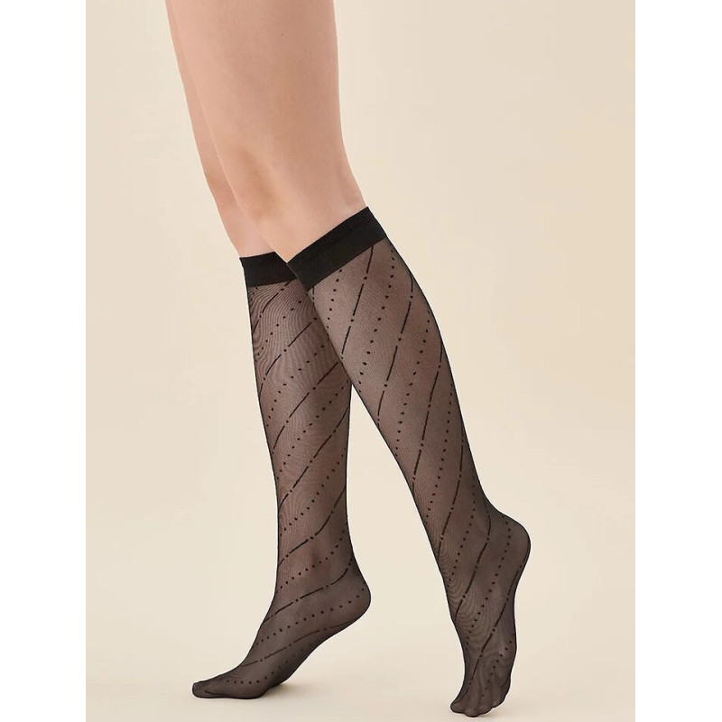 Gabriella zeķes līdz ceļiem