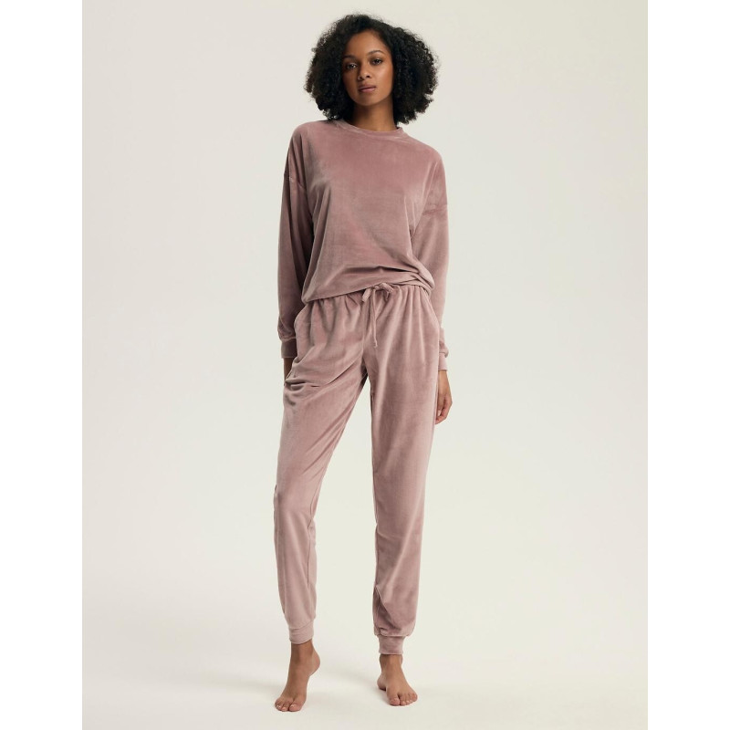 Henderson Ladies uzvalks